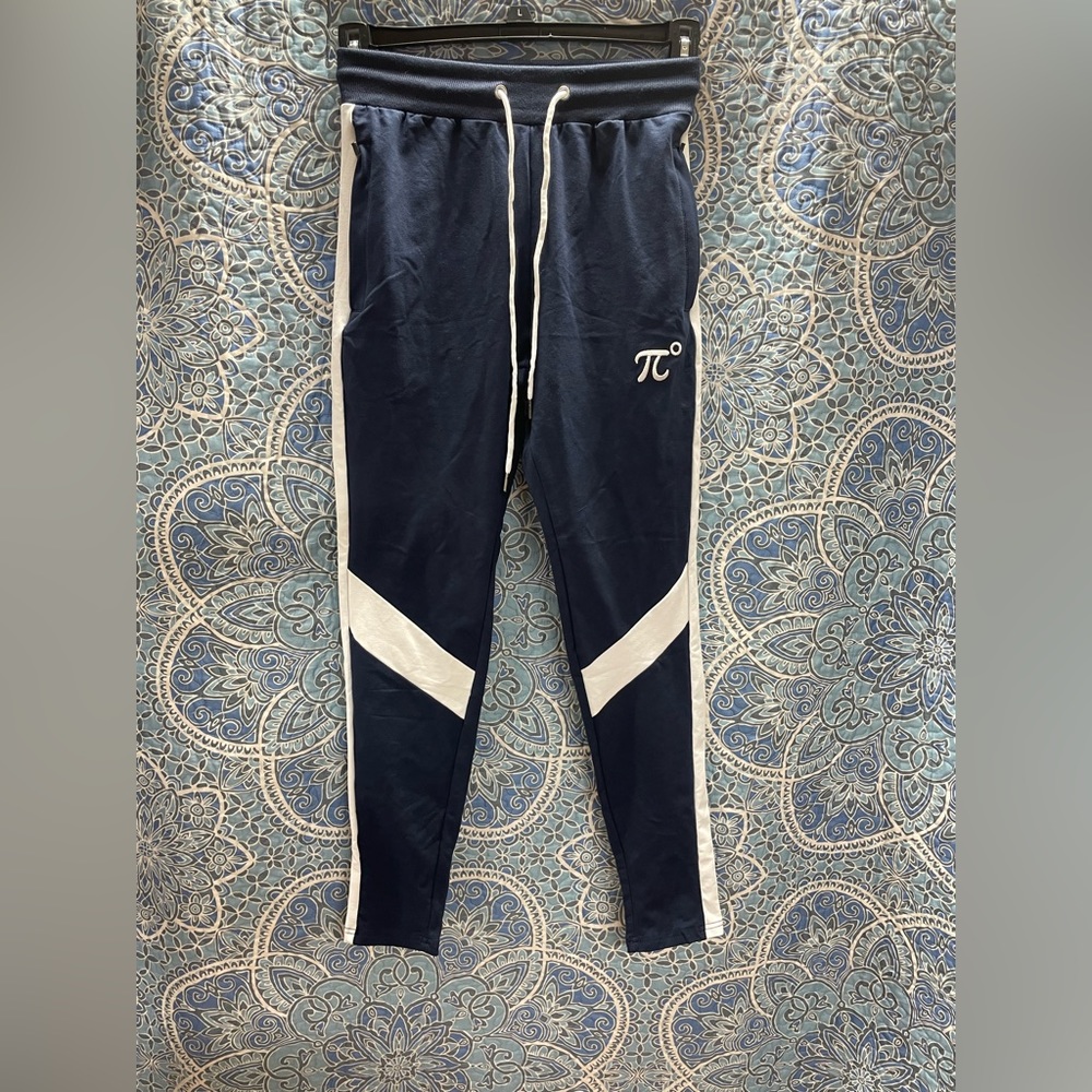 Athletic sweatpants joggers with zipper pockets